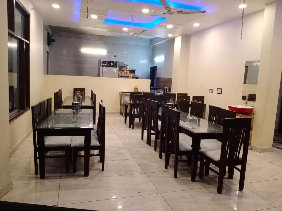 Rahul Hotel & Restaurant Mussoorie Exteriör bild