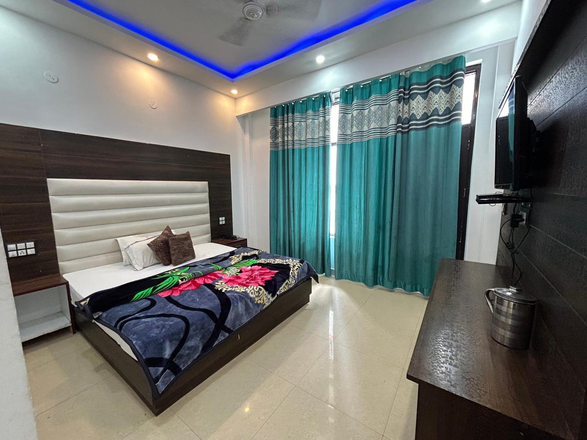 Rahul Hotel & Restaurant Mussoorie Exteriör bild
