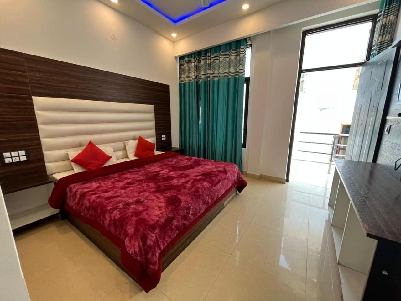 Rahul Hotel & Restaurant Mussoorie Exteriör bild