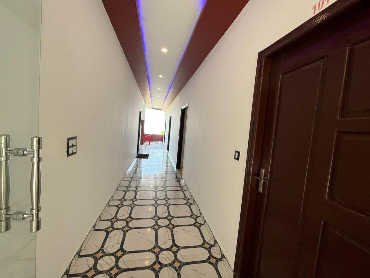 Rahul Hotel & Restaurant Mussoorie Exteriör bild